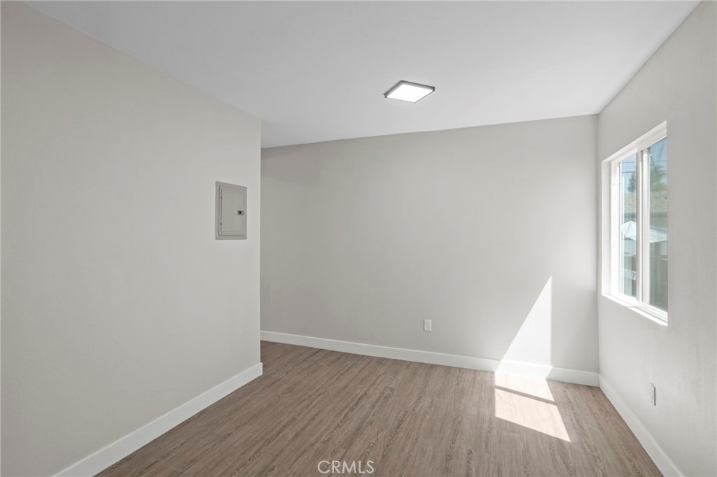 1329 W 88th Property Photo 27