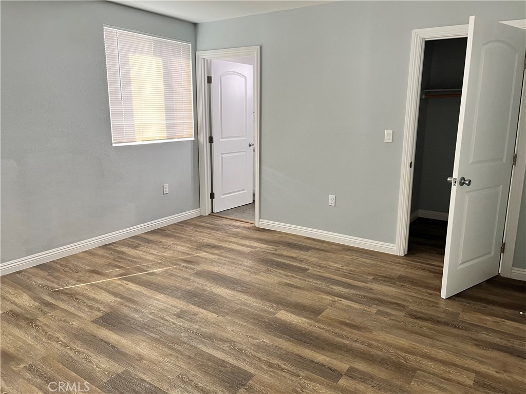 211 W 43rd Property Photo 11