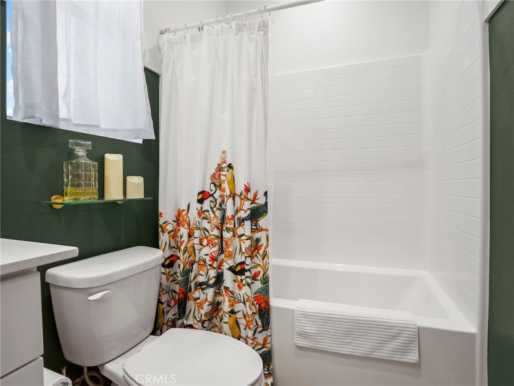 633 S Motif Property Photo 19