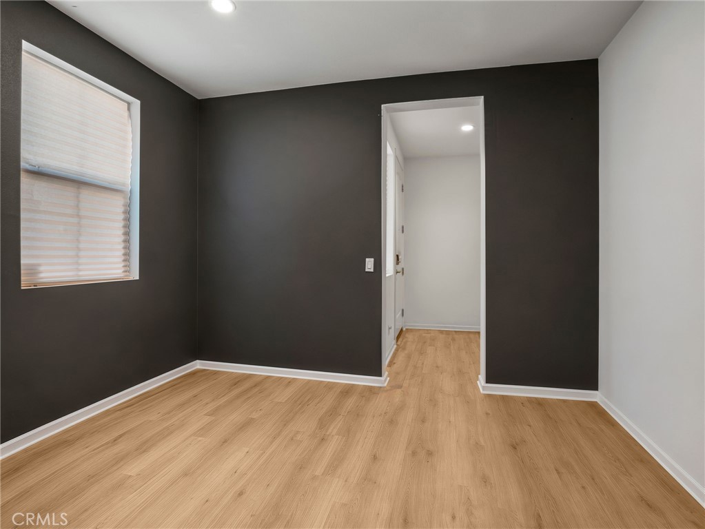 633 S Motif Property Photo 29