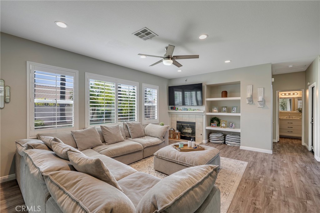 5929 Red Gold Property Photo 10