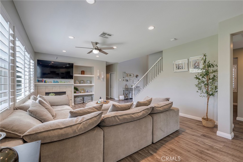 5929 Red Gold Property Photo 11