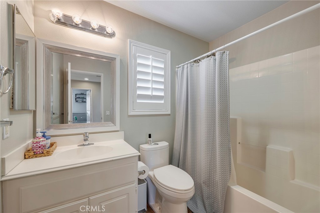 5929 Red Gold Property Photo 33