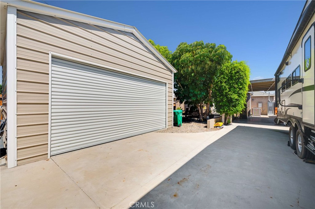 1414 E Silva Property Photo 28