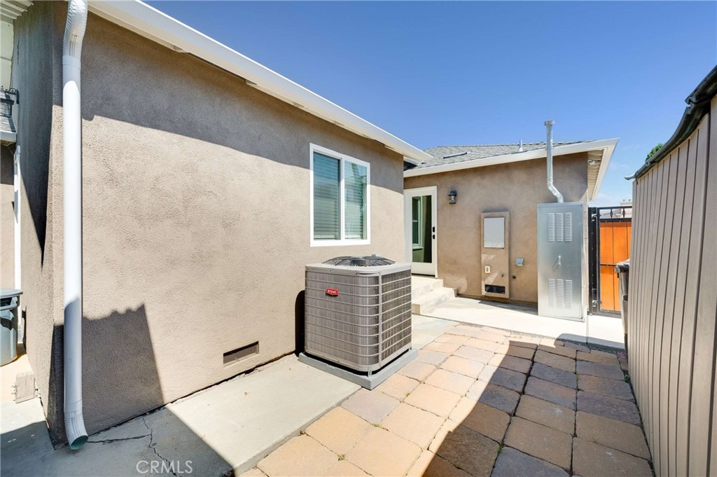 1414 E Silva Property Photo 31
