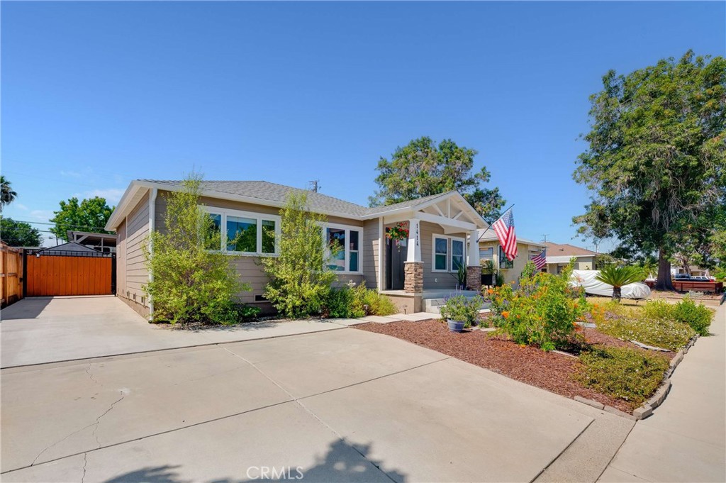 1414 E Silva Property Photo 32