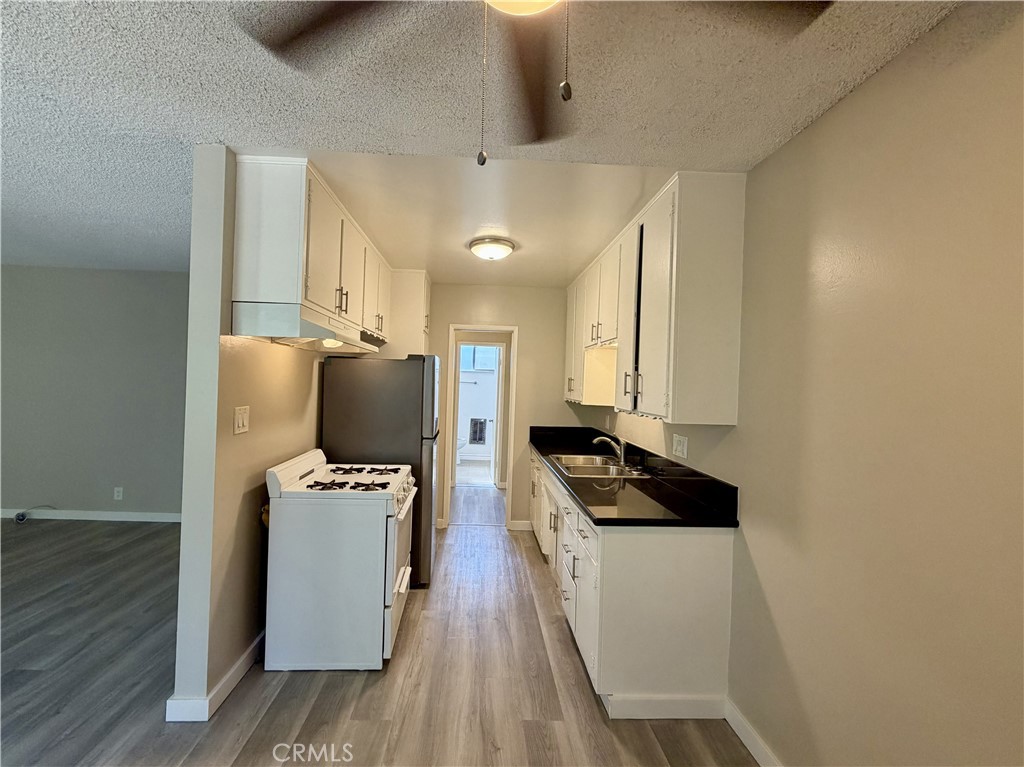 2309 Cedar Property Photo 4