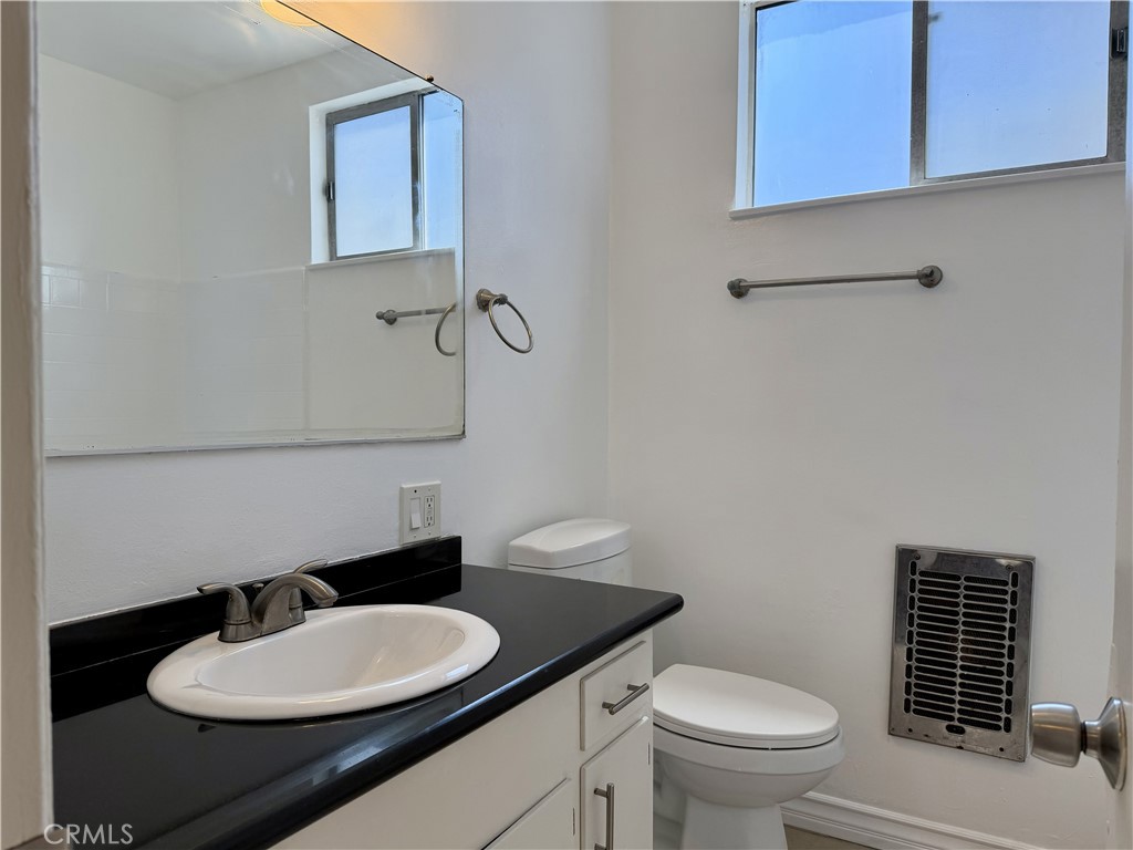 2309 Cedar Property Photo 10