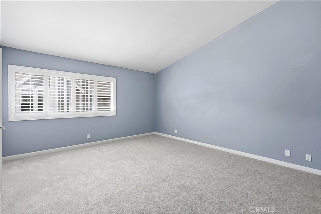 12105 Foster Road 2 Property Photo 15