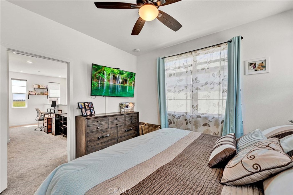 2412 E Encanto Paseo Property Photo 11
