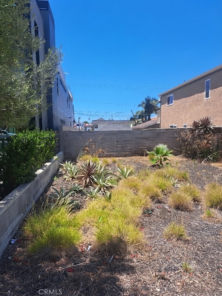 811 Huntington Property Photo 1