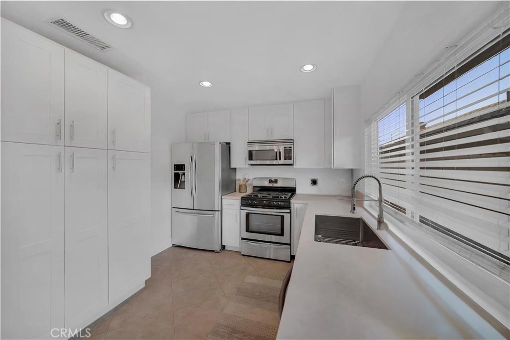 2454 Chinook Drive Property Photo 7