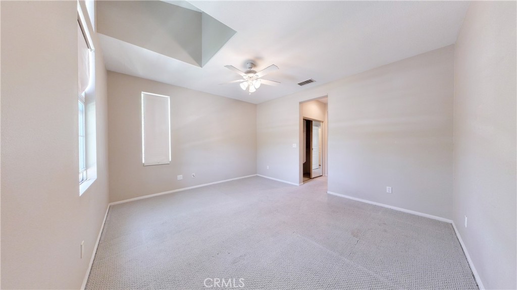15 Elmhurst Property Photo 21