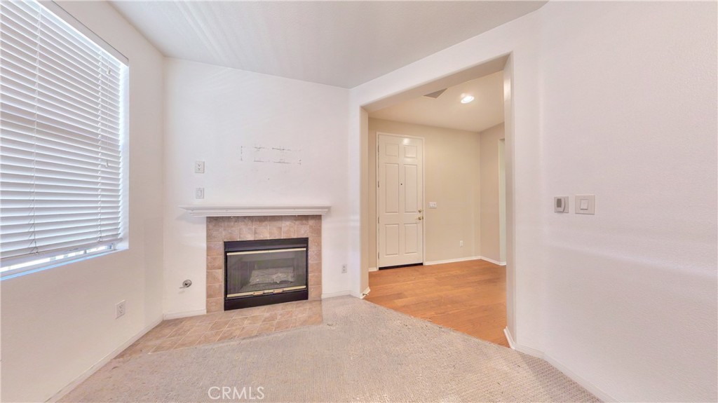 15 Elmhurst Property Photo 32