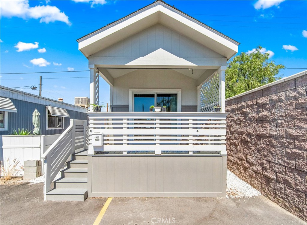 4925 Holly Property Photo 1