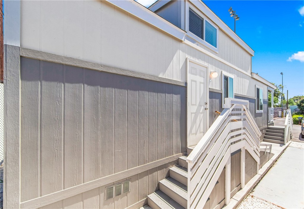 4925 Holly Property Photo 7