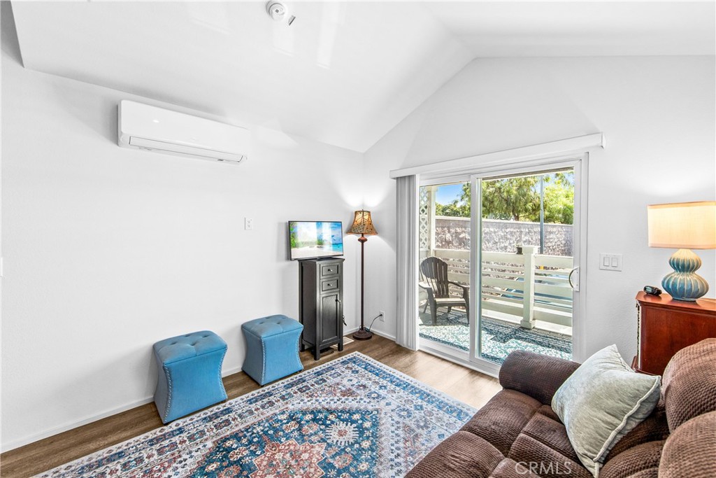 4925 Holly Property Photo 17