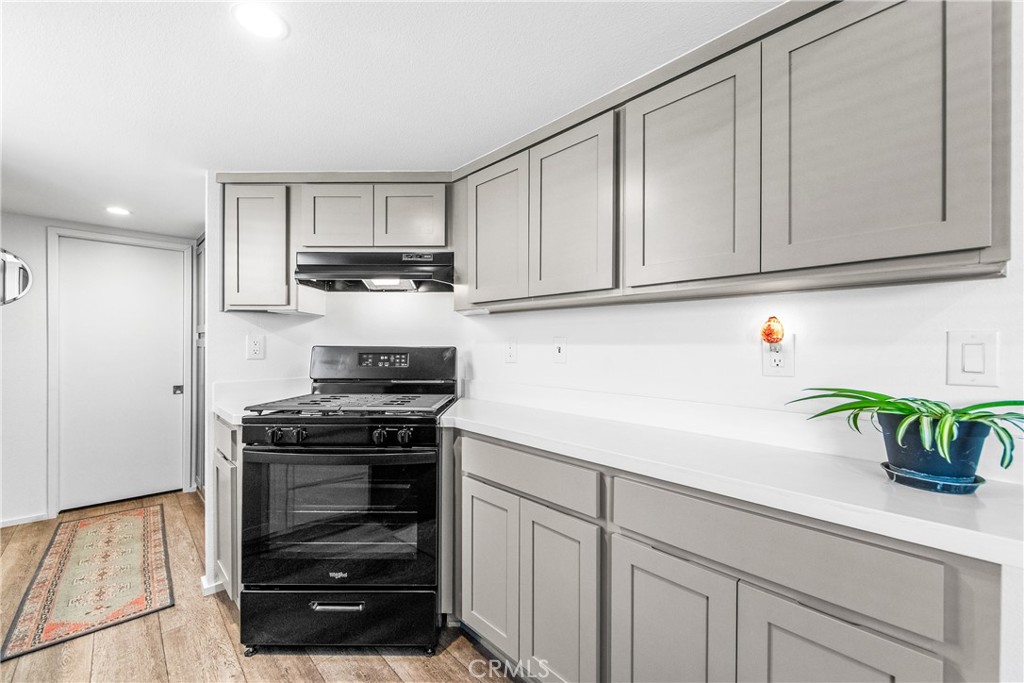 4925 Holly Property Photo 31