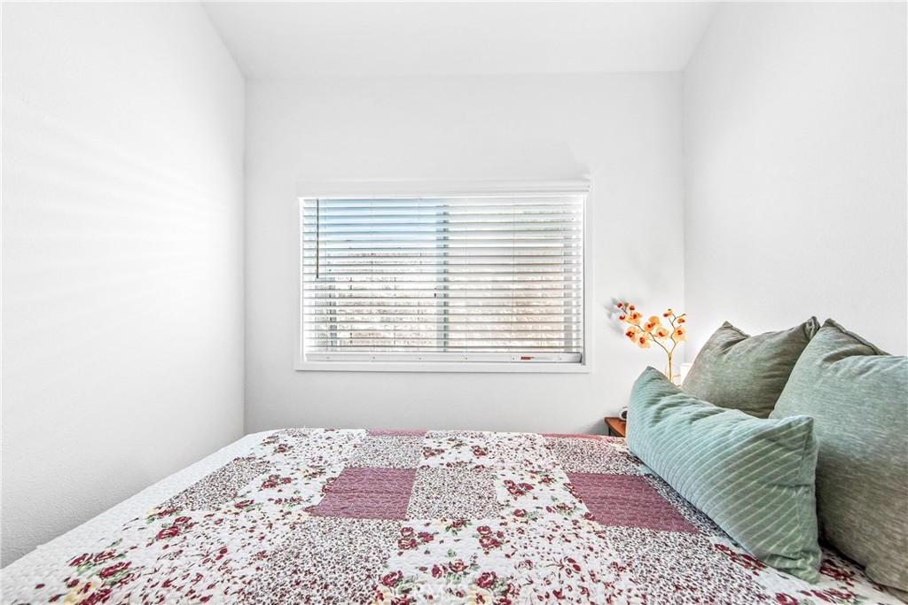 4925 Holly Property Photo 40