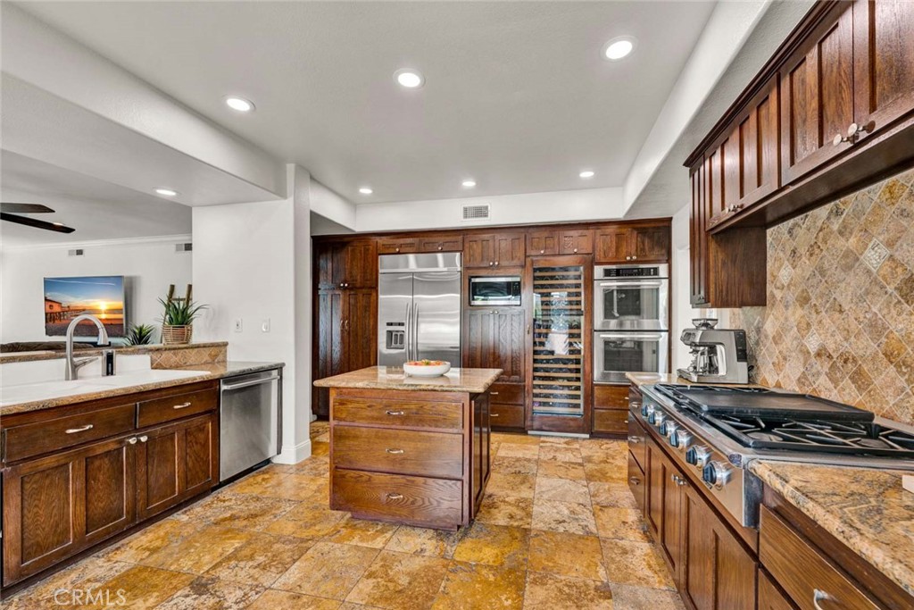 13671 Belle Rive Property Photo 8