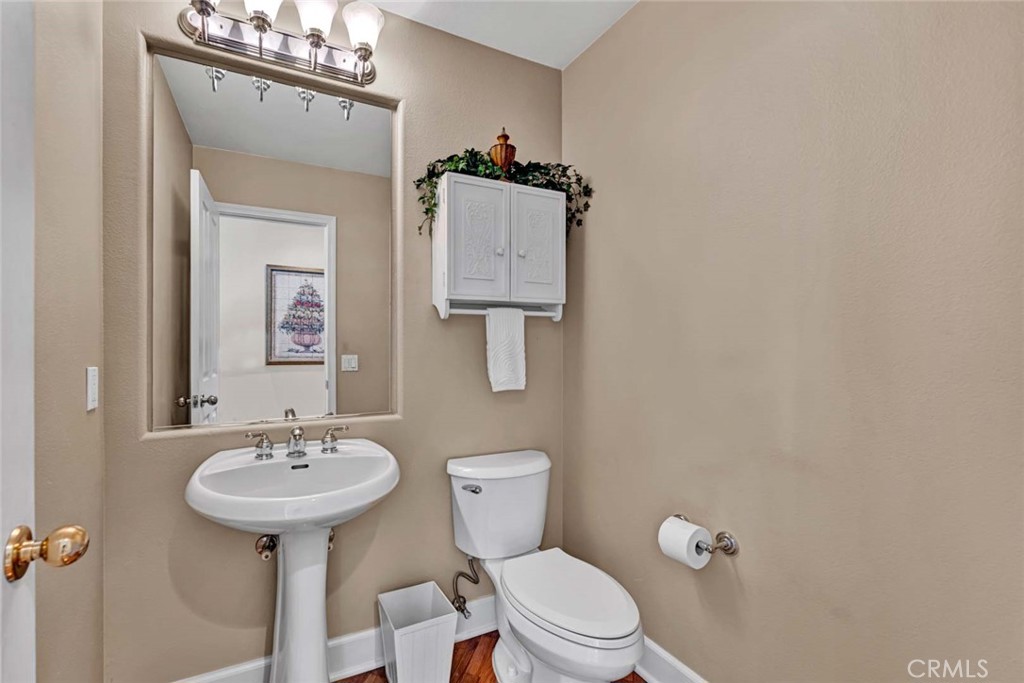 2530 Alister Avenue Property Photo 10