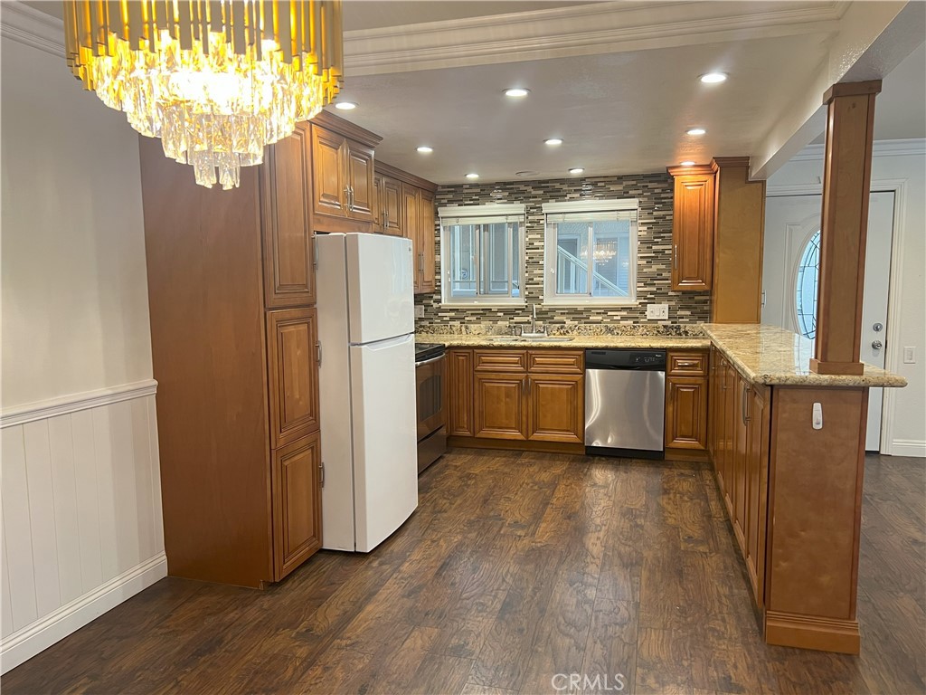 625 Avenida Sevilla B Property Photo 6