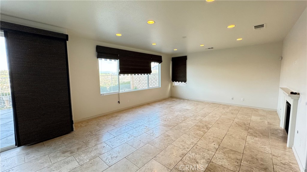 625 S Morningstar Drive Property Photo 2