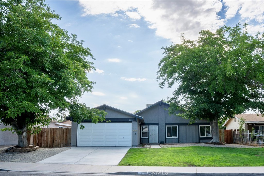 42809 Alexo Drive Property Photo 1