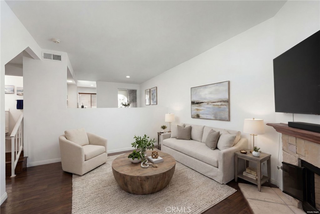 15809 Venus Place Property Photo 7