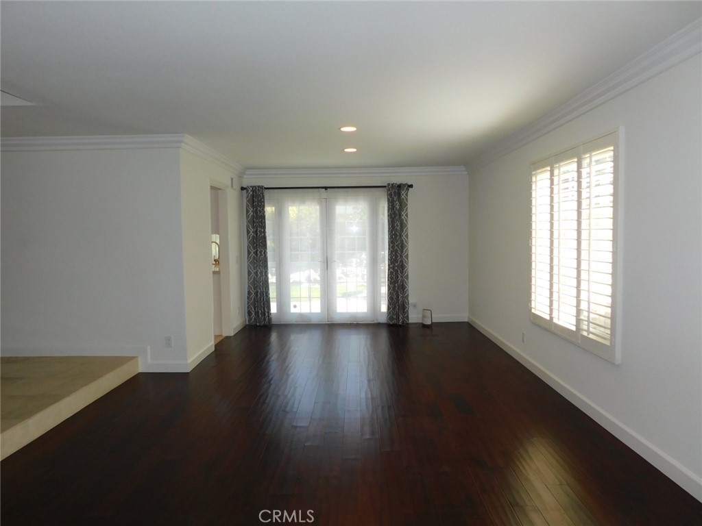 8312 Kingsdale Property Photo 8