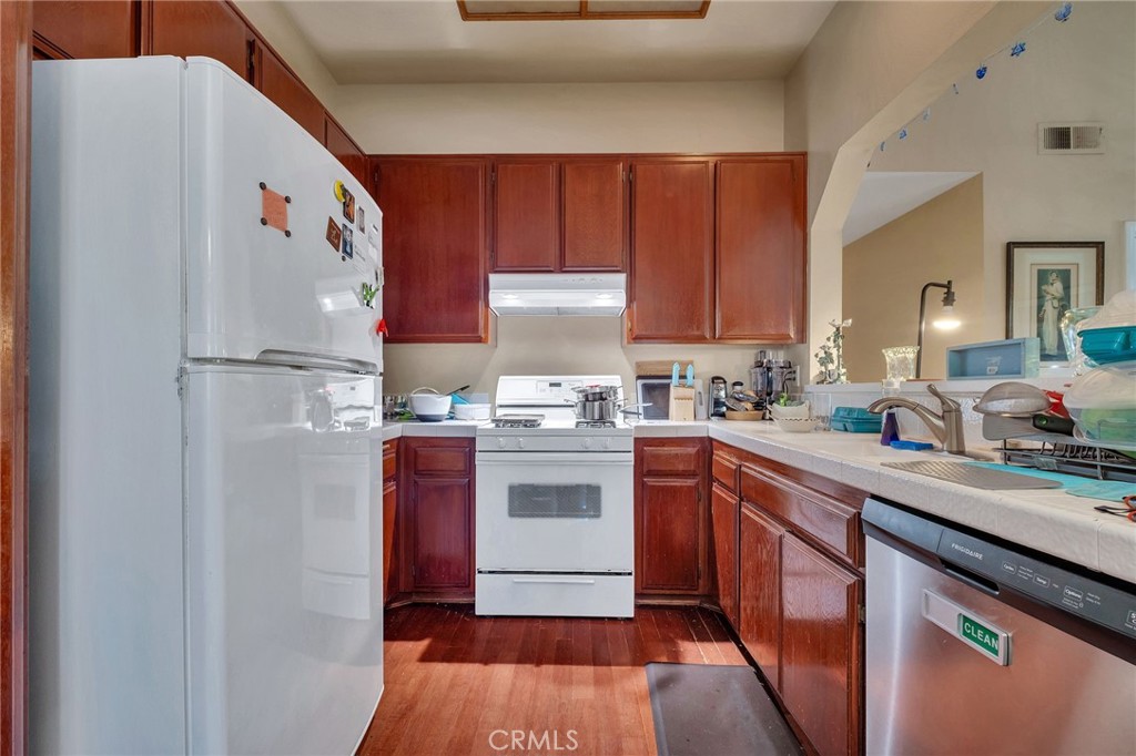 7402 Yellowtail Drive 201 Property Photo 8