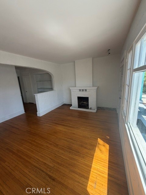 341343 Redondo Avenue Property Photo 6