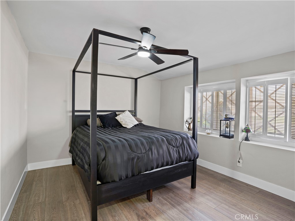 1112 E Avenue J4 Property Photo 15
