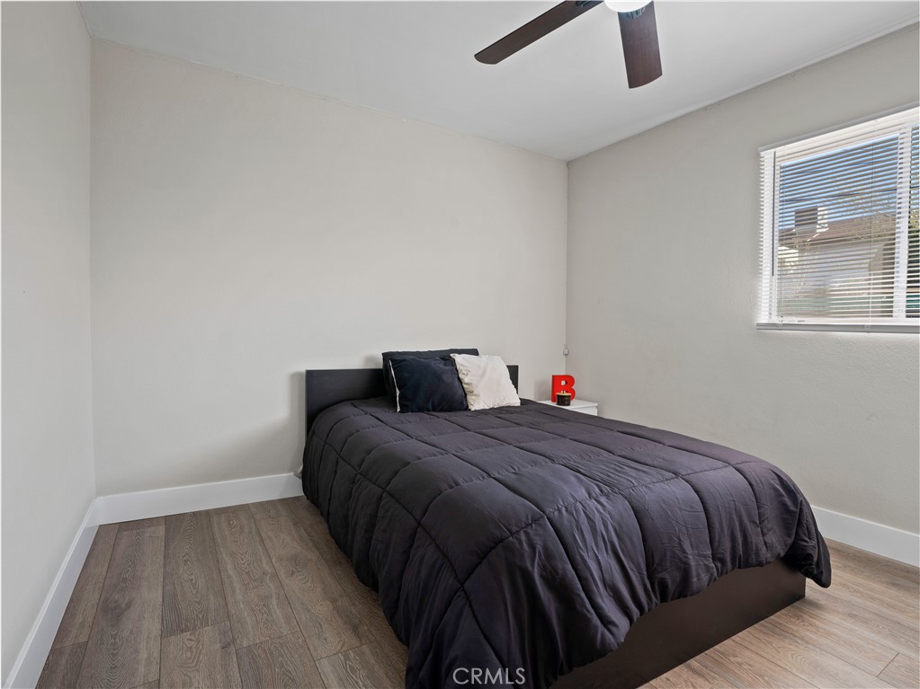 1112 E Avenue J4 Property Photo 17