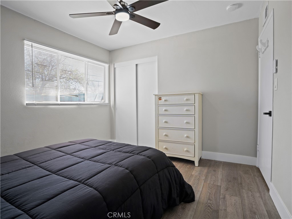 1112 E Avenue J4 Property Photo 18