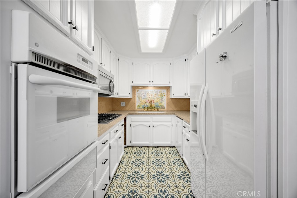 11613 Hermes Property Photo 18