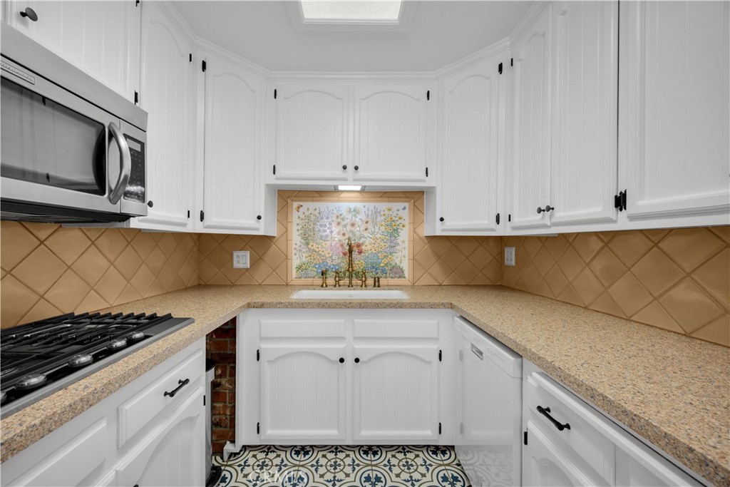 11613 Hermes Property Photo 19