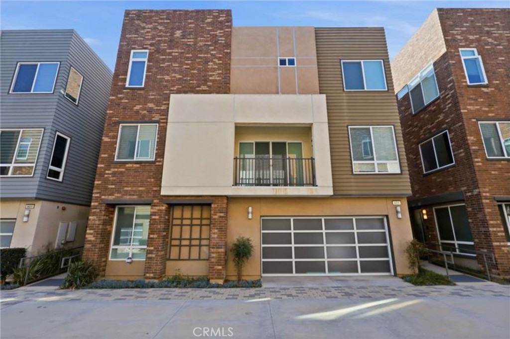 809 Brickyard Lane Property Photo 1