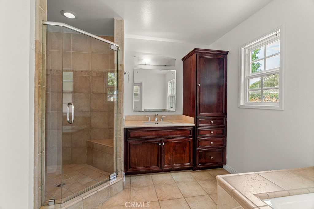 5451 E Daggett Property Photo 28