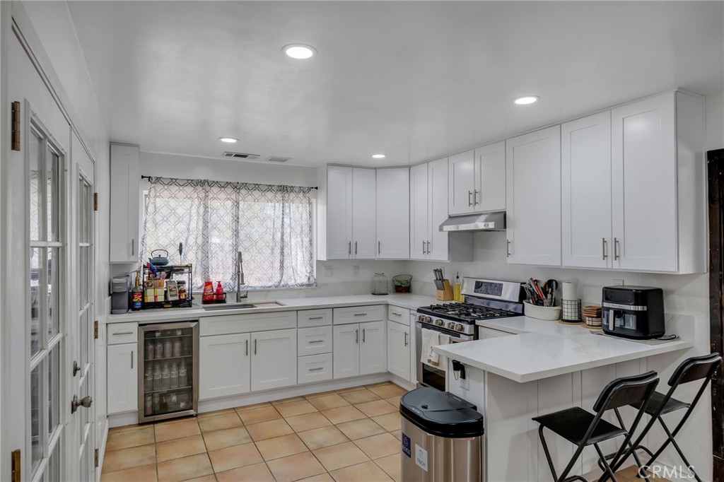 3583 Smoke Tree Property Photo 5