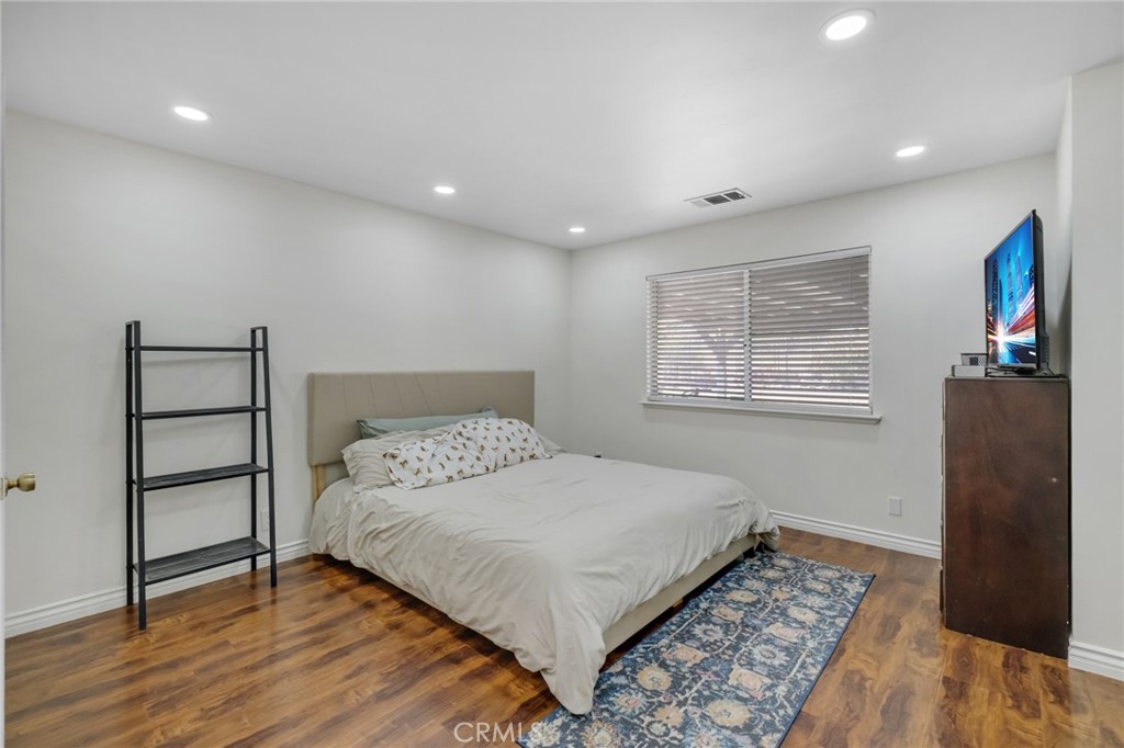 3583 Smoke Tree Property Photo 13