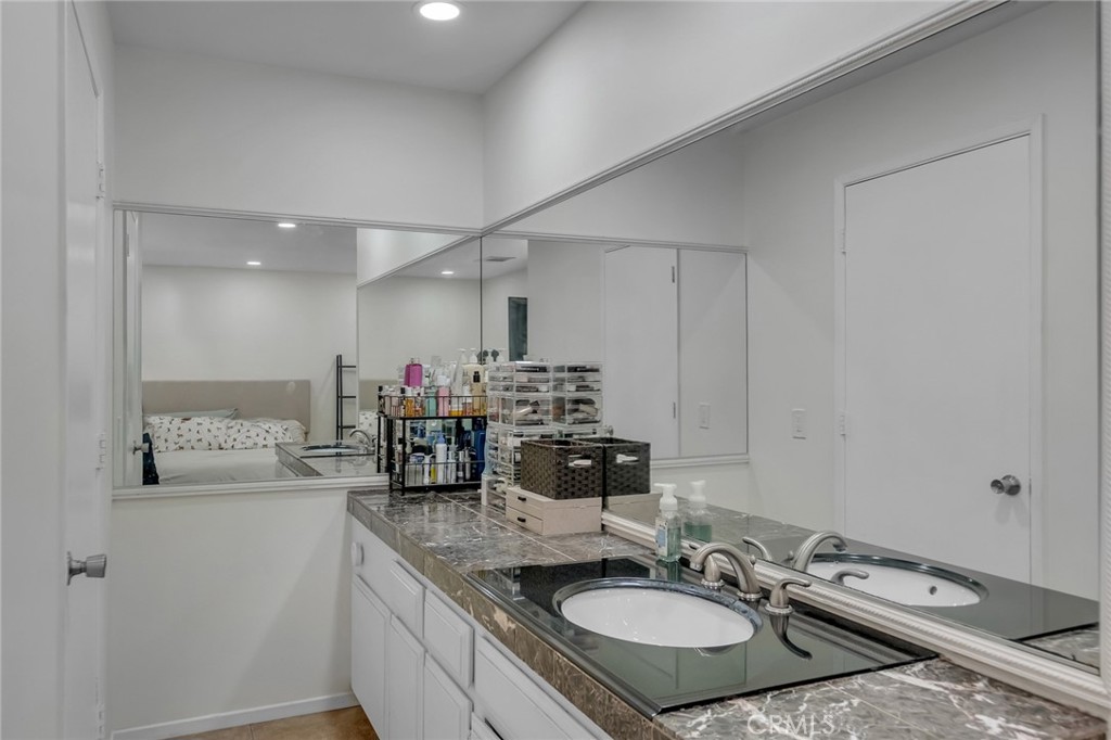 3583 Smoke Tree Property Photo 15