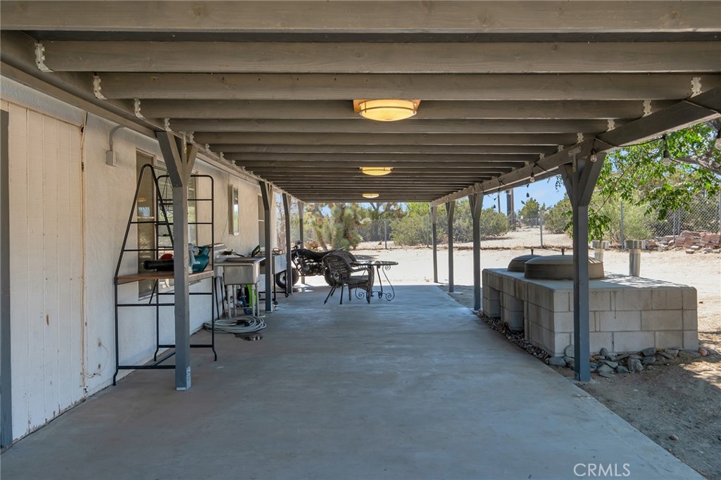 3583 Smoke Tree Property Photo 20