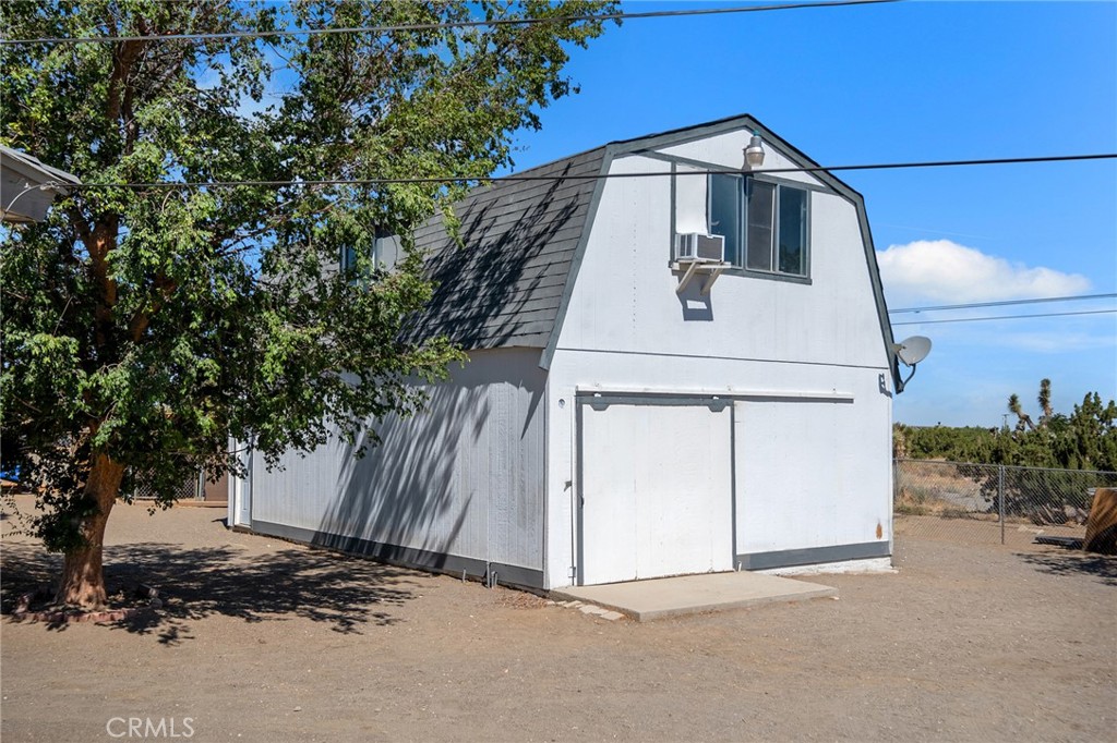 3583 Smoke Tree Property Photo 22