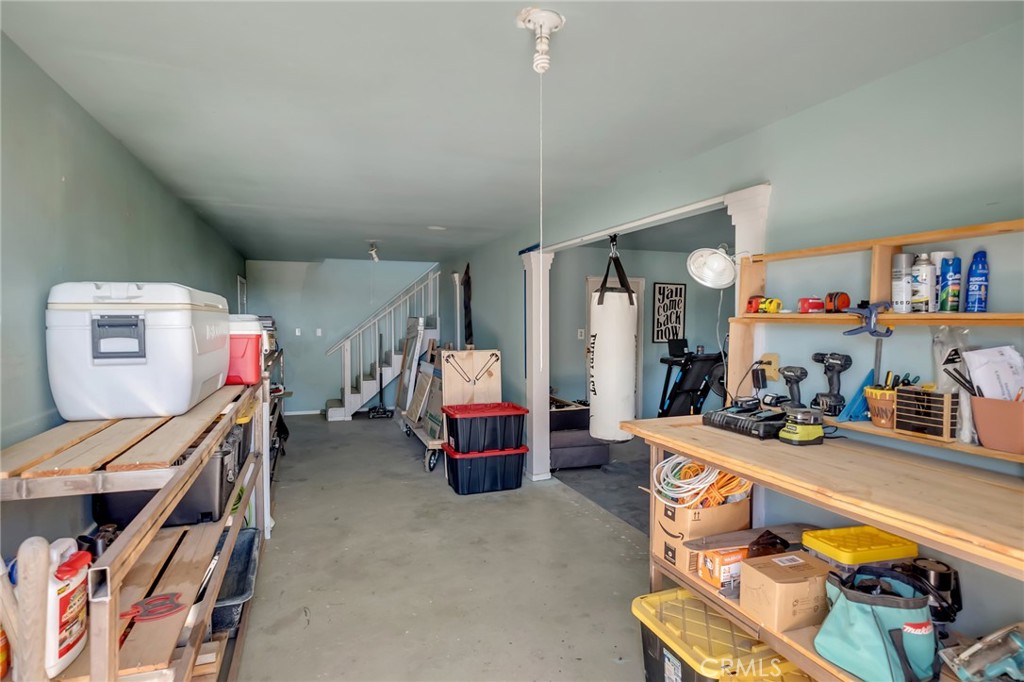 3583 Smoke Tree Property Photo 23