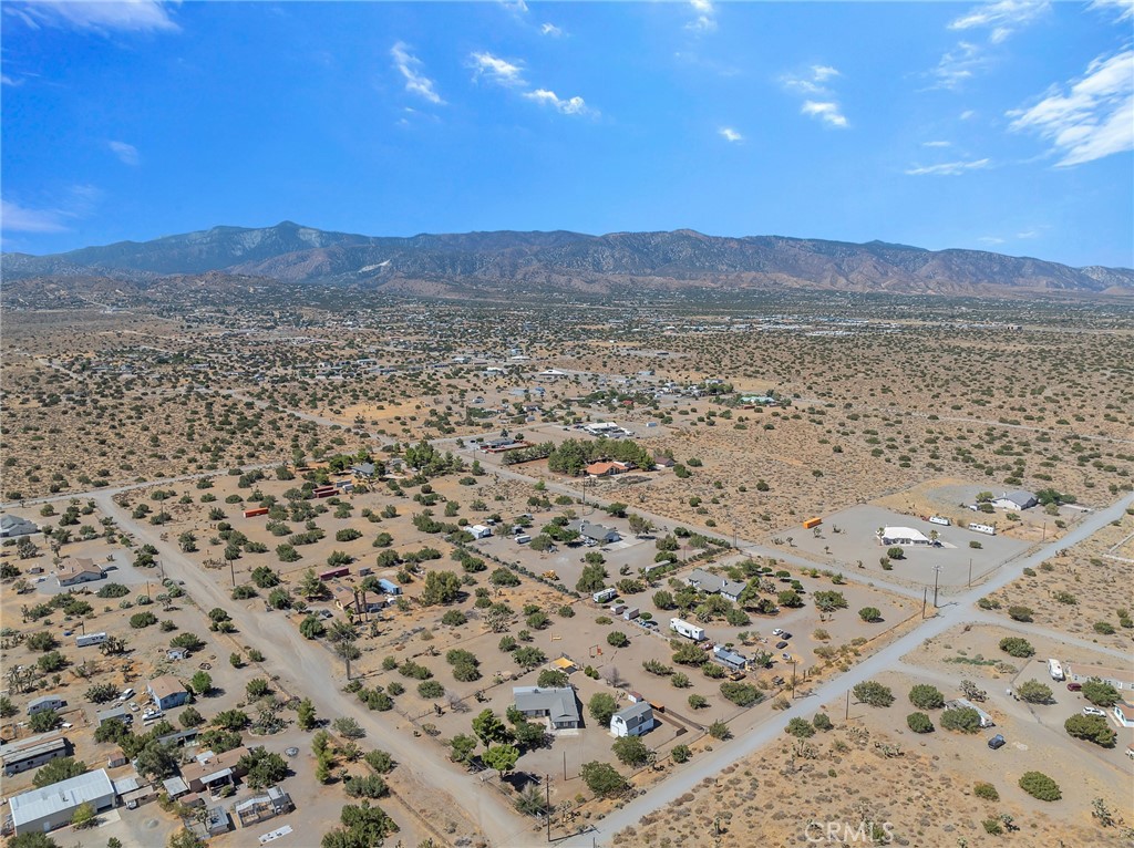 3583 Smoke Tree Property Photo 27