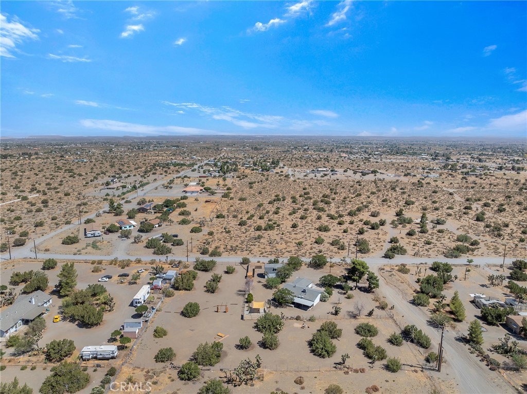 3583 Smoke Tree Property Photo 28