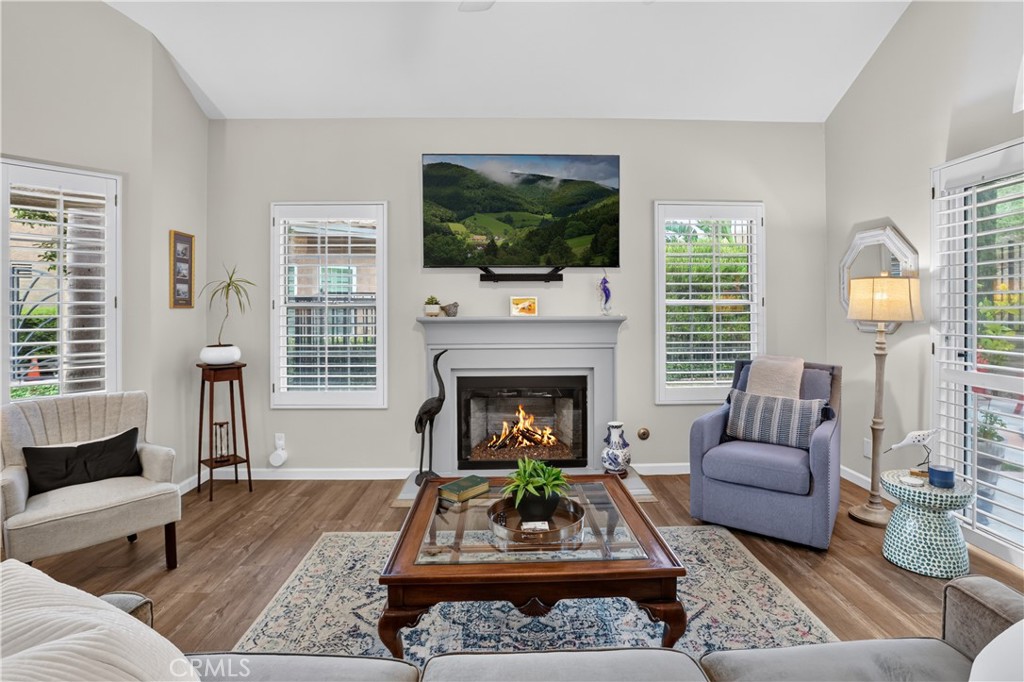 835 S Shanada Court Property Photo 8