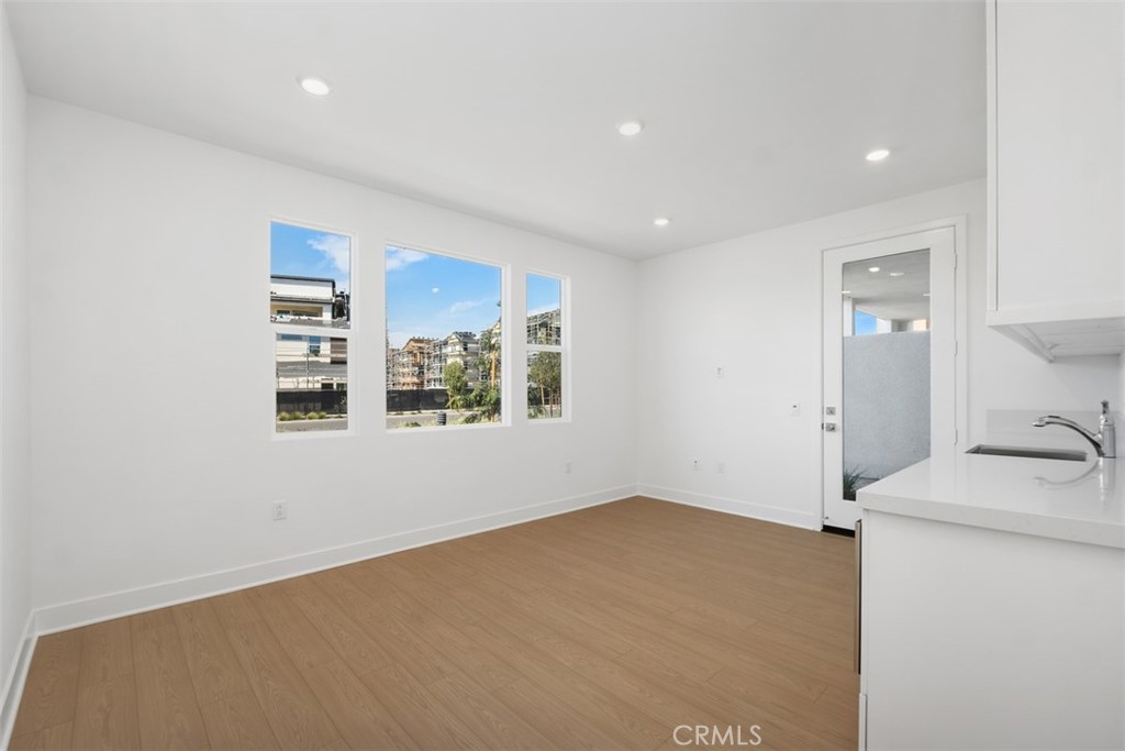 125 Seep Property Photo 5