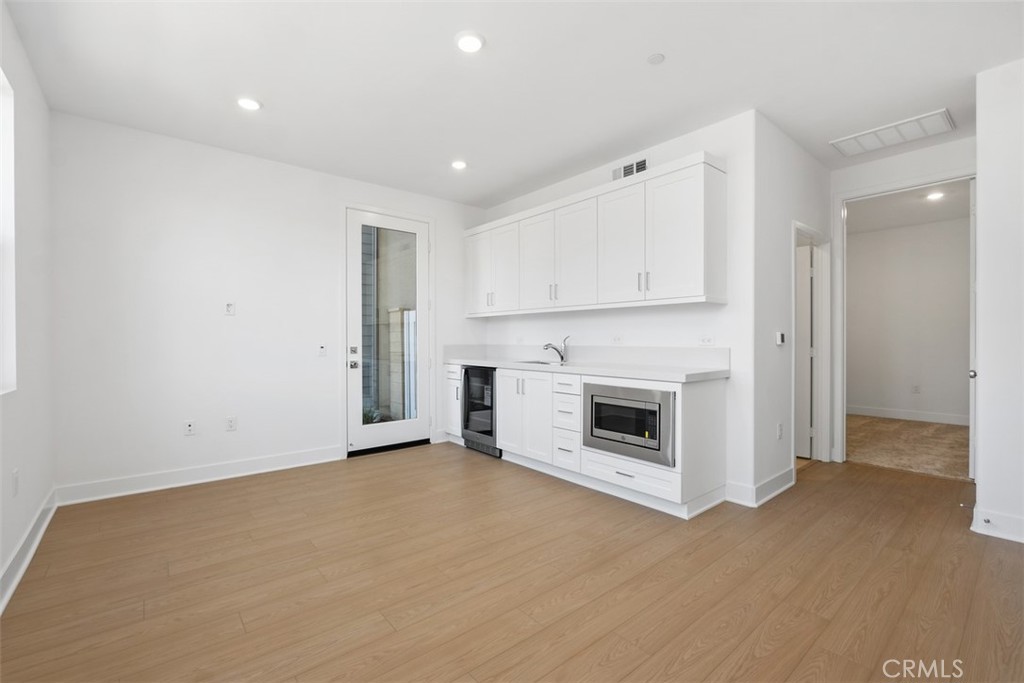 125 Seep Property Photo 6